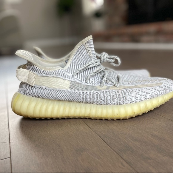 Men’s Yeezy’s - Picture 4 of 4